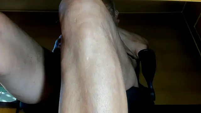 kinkyman47 Adlı Modelin Canlı XXX Sohbeti