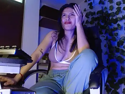 แชท XXX สดของ Jennal-Guerrero