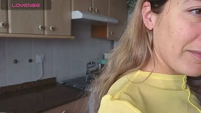 Lunamix Chat XXX live