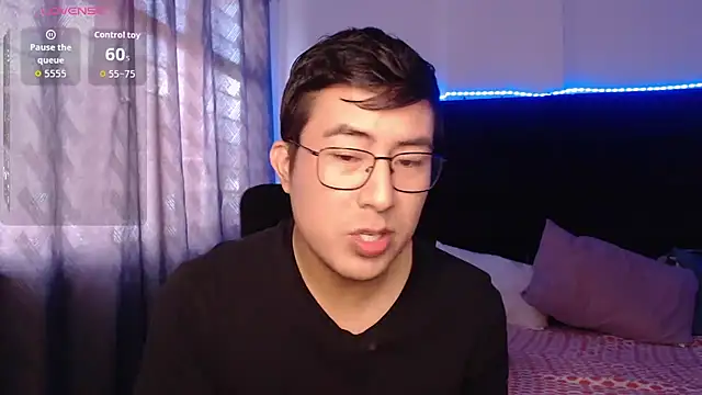 andrewmhilton_ Show Webcam