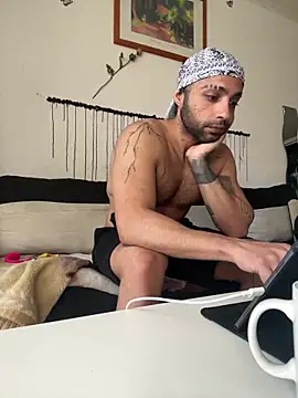 Mohdollmen's Live XXX Chat