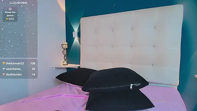 Živý XXX chat MiaaCarter_