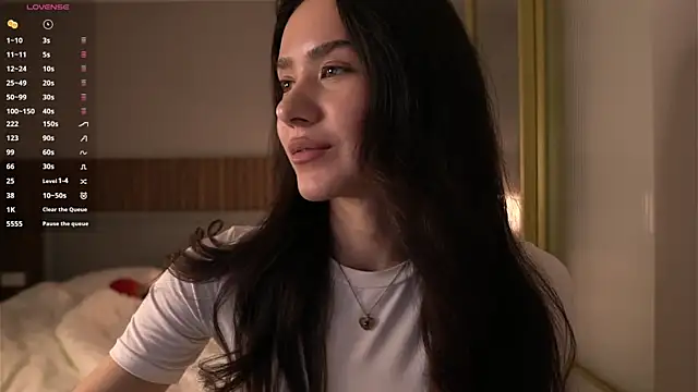 MinnaWatwood's Webcam Show