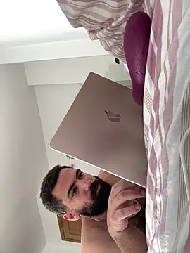 Chat XXX en directo de Little_Desiree