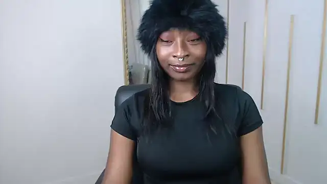 Nayariskaya live XXX chat