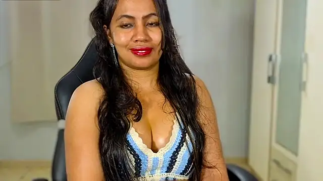 XXX chat uživo modela FannyXhot