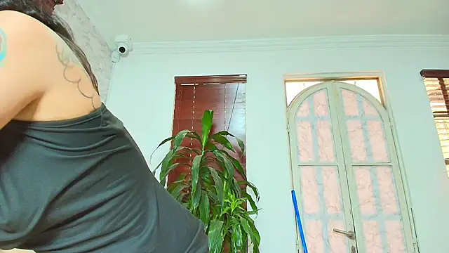 Chat XXX ao vivo de Naughty_Kittenm