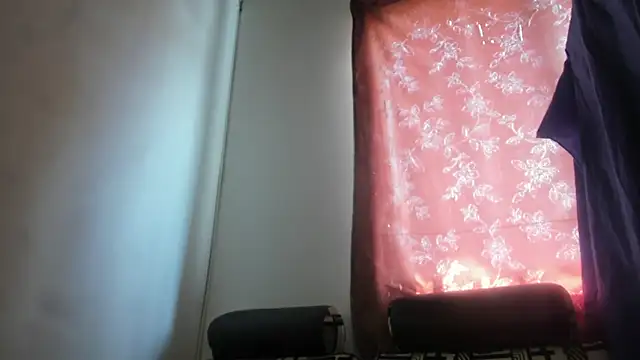 Nathaly_love96's Live XXX Chat