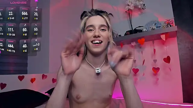 AntonettaTarringのウェブカメラショー