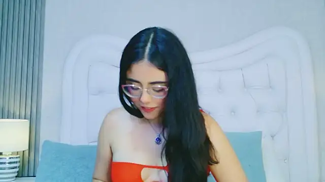 دردشة ScarlettPetrova الجنسية المباشرة