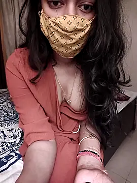 Lavanya_sexyy 现场XXX聊天