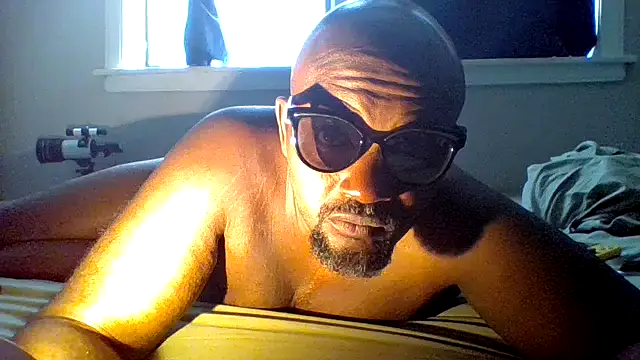 JezOne555's Live XXX Chat