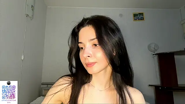 MikytikiのライブXXXチャット