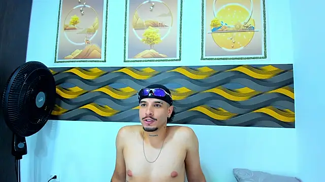 Chat +18 de Leon_Hotx ao vivo