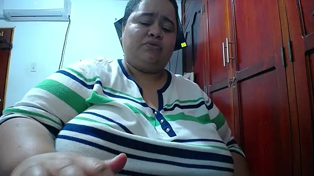 hotlesby4uxxx ওয়েবক্যাম শো