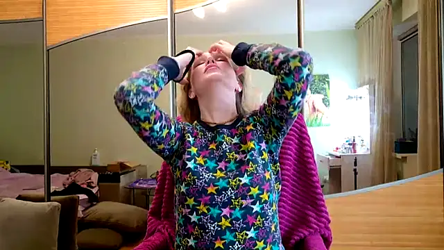 Hotty_Evochka élő XXX-chatje