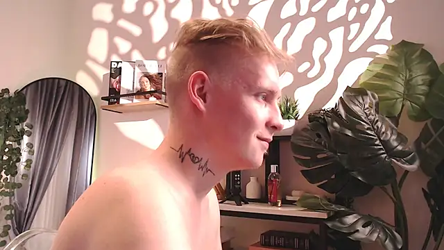 AlexxSweet 现场XXX聊天