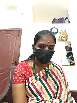 Tamil_Yalini12 Show Webcam