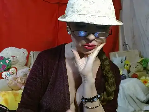 hottieperla webcam show