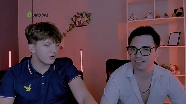 Chatroom XXX en direct de travis_wolf_