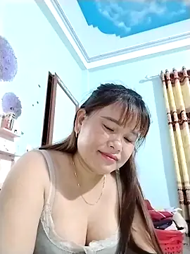 Онлайн чат XXX Moubie1