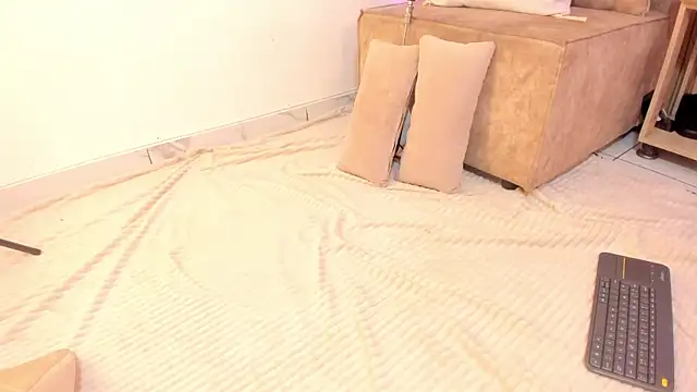 sofhiaa_adaams 现场XXX聊天