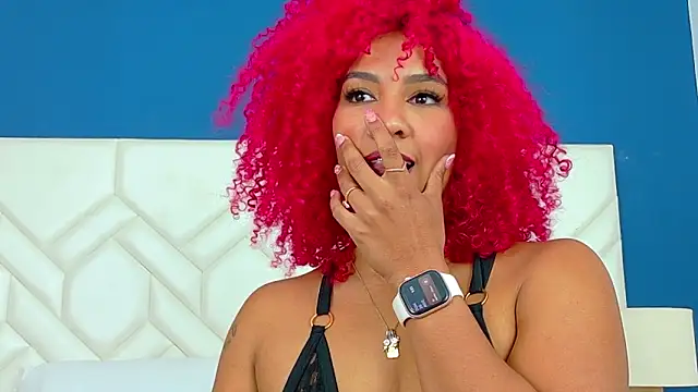 RubyRossel Adlı Modelin Canlı XXX Sohbeti