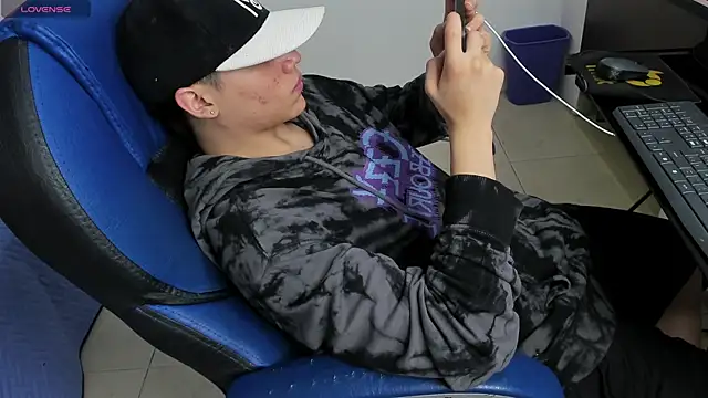 Chatroom XXX en direct de SamBlack_