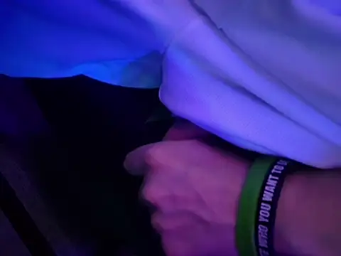 Chatroom XXX en direct de chronic_vibez