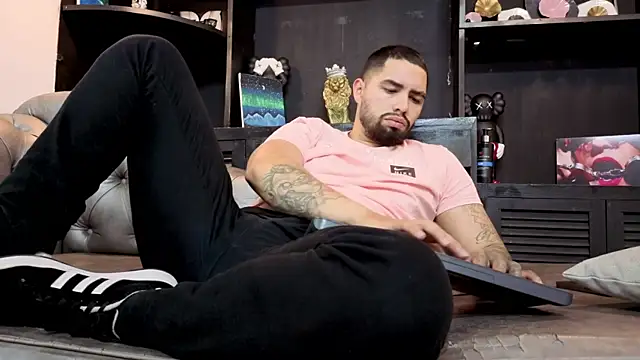 Chat +18 de matteosantos ao vivo