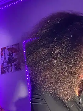 Czat XXX na żywo – RainBougie