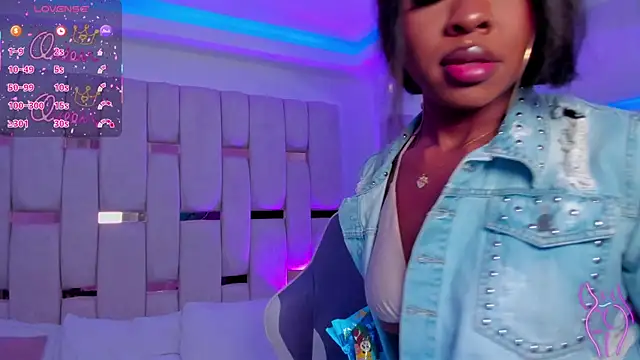 Chatroom XXX en direct de mia_schwarz