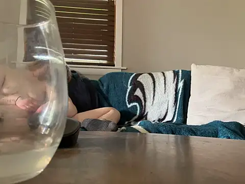 Chatroom XXX en direct de studlyhardwoodd