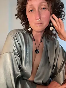 mossy_kiss' Live XXX Chat