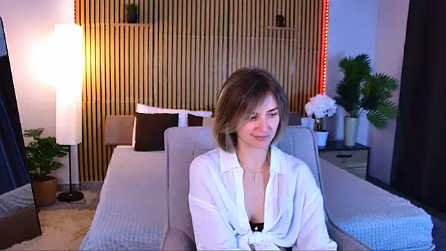 EmeraldGlow's Live XXX Chat