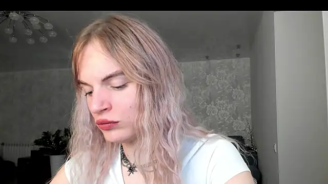 milliKira006 webcam show