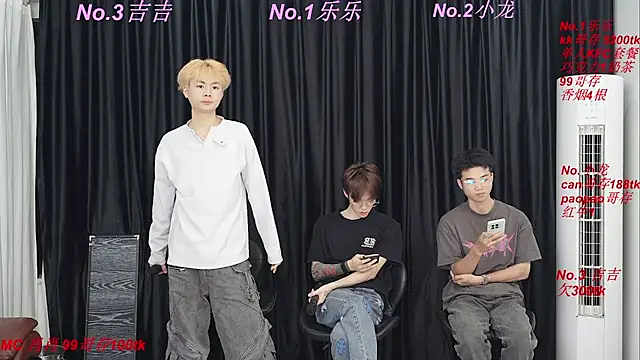 Show modela BeautifulBoys-888 na web-kameri