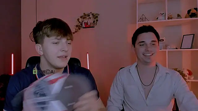 travis_wolf_ 即時 XXX 聊天