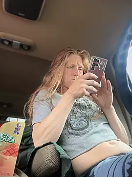 GoldenFlameGoddess' Live XXX Chat