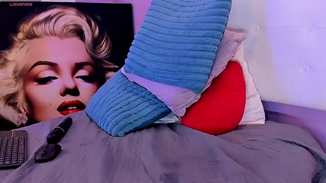 แชท XXX สดของ Charlotte11-11