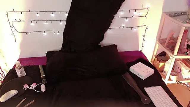 Chat +18 de Yunnaa-Subb ao vivo