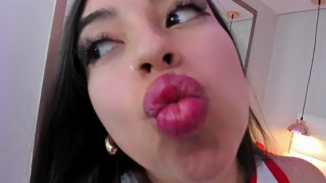 Chat +18 de Melody__blake ao vivo