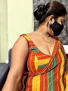 Chat +18 de Poly_bhabi ao vivo