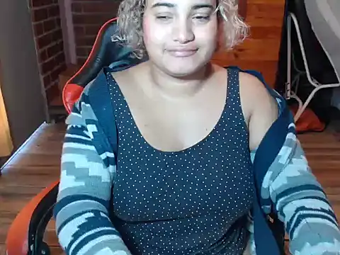 Živý XXX chat Hilarybunnyy