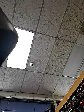 Bakedroll333's Live XXX Chat