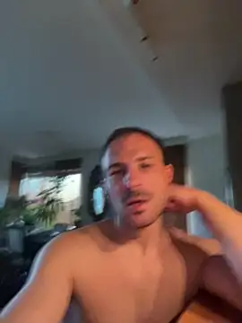 Adventurehotman Chat XXX live