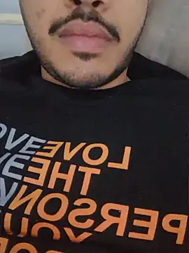 Pertunjukan Kamera Web alesssterling