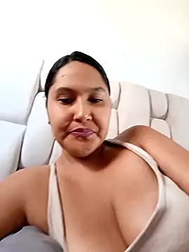 Chatroom XXX en direct de NattyVega