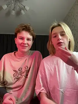 Show webcam de two_gerls_here