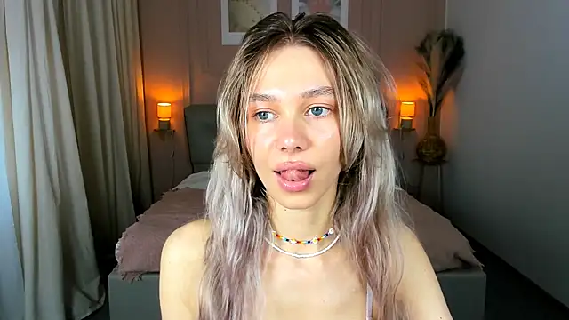 LuluAlis' Live XXX Chat